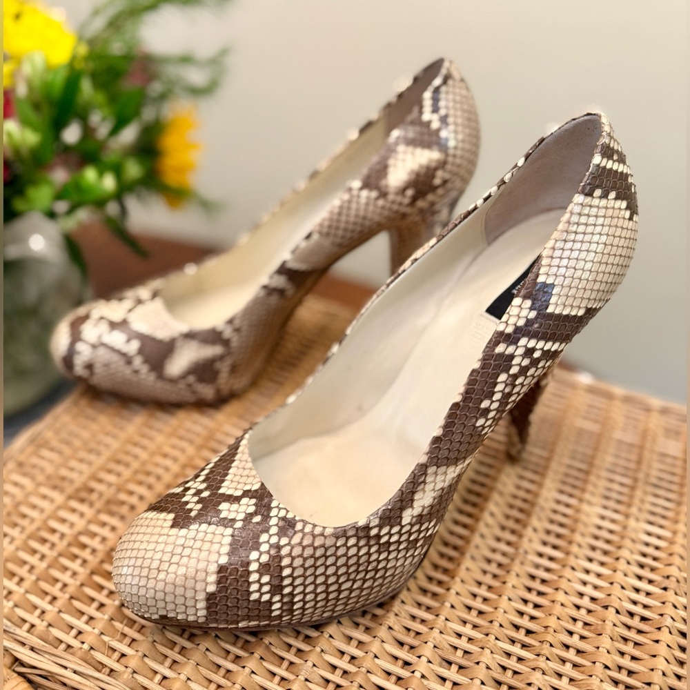 Bally genuine natural python snakeskin pumps - image 5